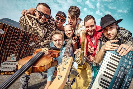 Mitreißende Musik bietet La3no Cubano am Freitag, 12. April in Neubiberg.  Foto: La3no Cubano