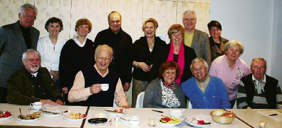 Der neue Frühstückstreff in St. Rita bietet Senioren die Möglichkeit zum Ratschen und Kontakte knüpfen. Aber: Gibt es genug Angebote für Senioren in Bogenhausen? Einhellige Meinung: »Es geht so« Foto: ak