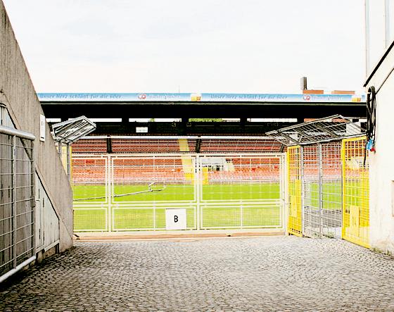 Kritische Fragen zum Thema Grünwalder Stadion musste  die Stadt jetzt der FDP-Stadtratsfraktion beantworten  immerhin inclusive einer deutlichen Bestandsschutz-Bestätigung und klarem »Nein« zu den Abrissplanungen.  Foto: Hettich