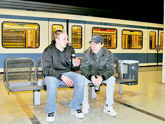 Promillefreie Zone: Das Alkoholverbot in Münchens U-Bahnhöfen ist ab sofort wirksam. Foto: sm