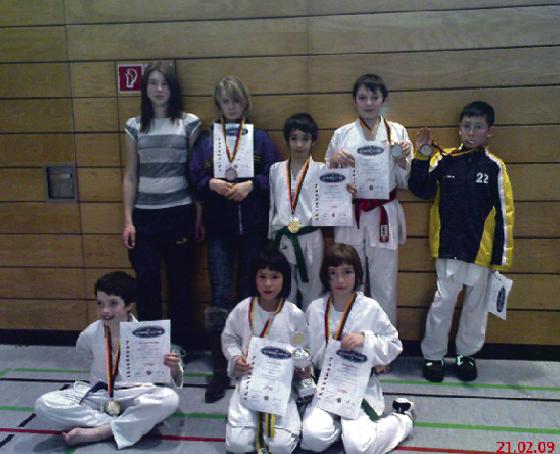 Ordentlicher Start der ESV-München-Ost-Taekwondoler in die Wettkampfsaison 2009. Foto: Verein