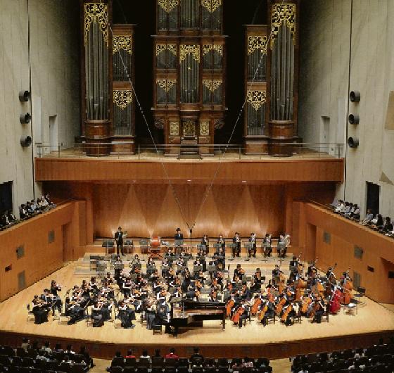Japanische Musiker spielen europäische Klassiker für einen guten Zweck.	Foto: VA