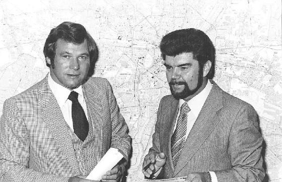 Hermann Memmel und Josef Wirth 1984 in der SPD-Fraktion, kurz nach der ersten Sitzung. Foto: Privat