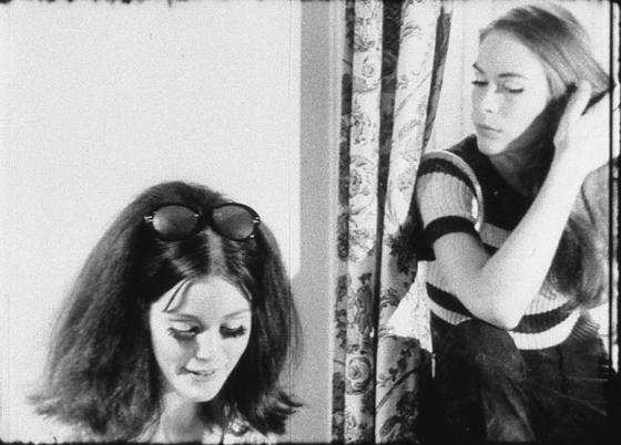 Kultfilm der Sechziger: »Chelsea Girls« von Andy Warhol.	Foto: VA