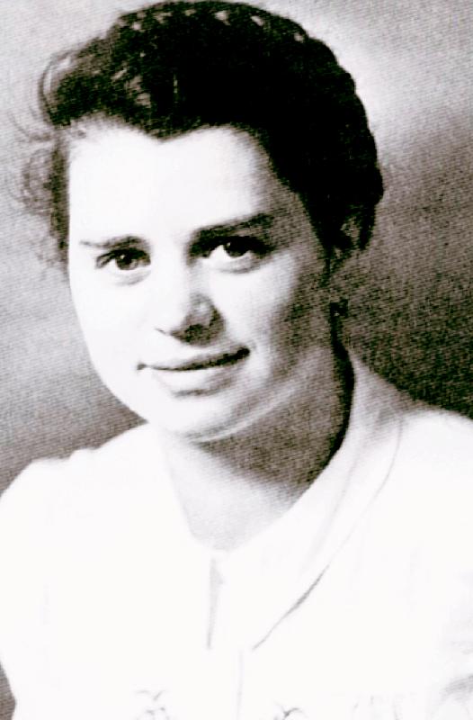 Schwester Imma Mack hatte als 20-Jährige mit ihren Botenfahrten ins KZ Dachau fast wöchentlich ihr Leben riskiert.	Foto: Eos Verlag