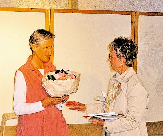 Anita Keller und Irene Wosegien in dem Stück »Dame in Rosa«. Foto: Privat