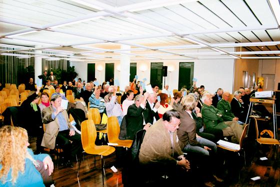 Satte Mehrheiten gab es für die Anträge der Untergiesinger und Harlachinger bei der Bürgerversammlung des BA 18. Foto: Hettich