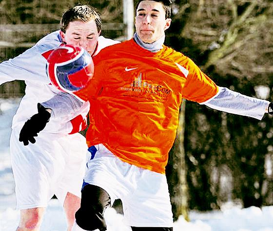 Nachwuchsspieler Adriano Mele (r.) war eine Bereicherung für das PSV-Offensivspiel. 	F.: Guido Hamann