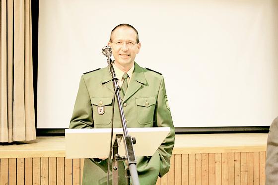 Polizeihauptkommissar Walter Roß zieht für 2009 eine positive Bilanz.	Foto: js