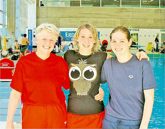 Die Lohhofer Schwimmerinnen Brigitte Weinzierl, Franziska Szabo und Sarah Streicher (v.l.).	Foto: SVL