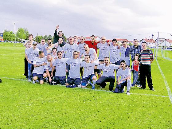 Den Fußballern des TSV Hohenbrunn ist der Aufstieg in die A-Klasse gelungen. Foto: Privat