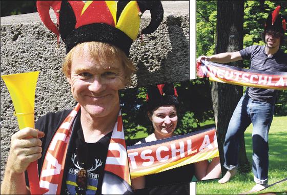 Die Schwabinger Alexander Liegl, Christiane Bertram und Christian Münch (v.l.) hoffen, dass sich der WM-Zauber von 2006 im Viertel wiederholen lässt.	F.: ko